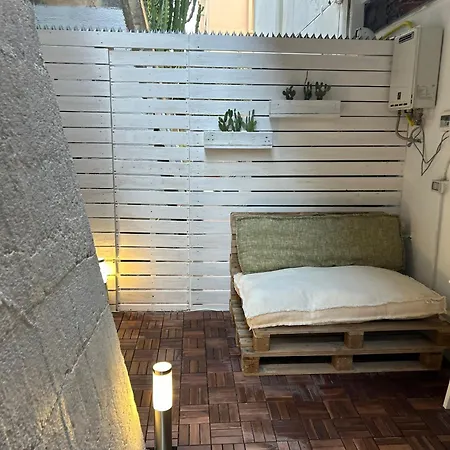 Regina 381 Bed & Breakfast