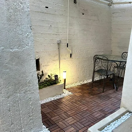 Regina 381 Bed & Breakfast Messina